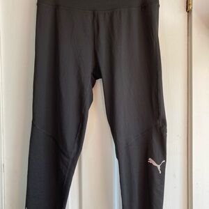 PUMA LEGGINGS SIZE LARGE